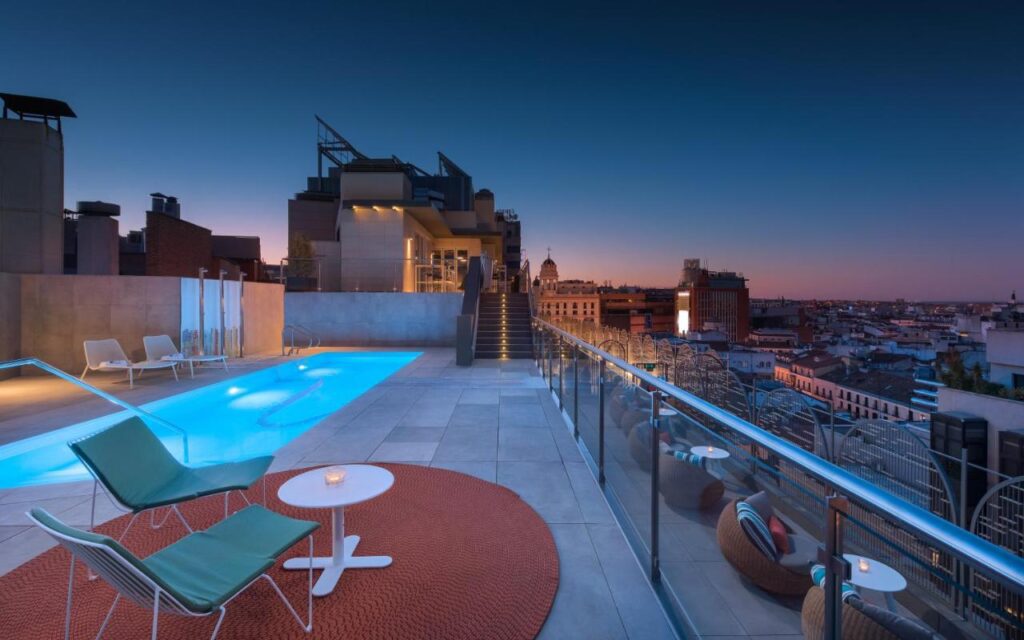 27 Best Rooftop Bars In Madrid With Amazing Views Must See Madrid