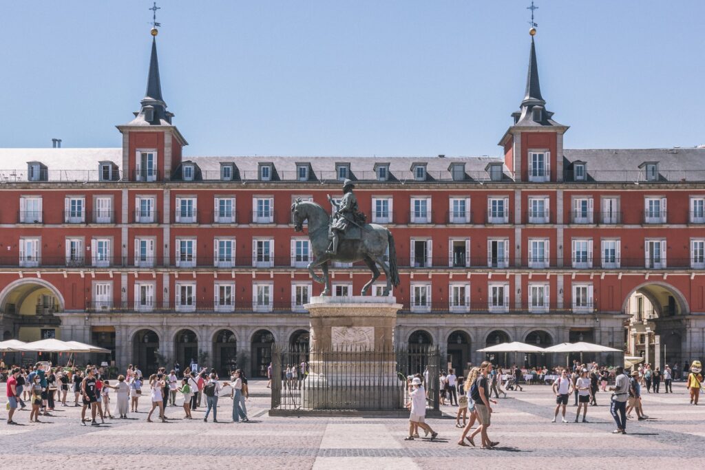 plaza mayor square madrid