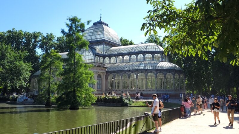 glass palace in retiro