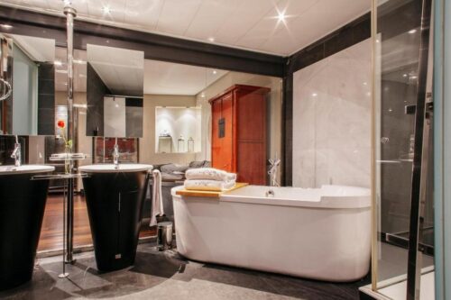 5-star-luxury-hotel-madrid