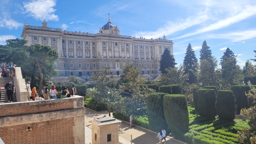 royal palace tour in madrid